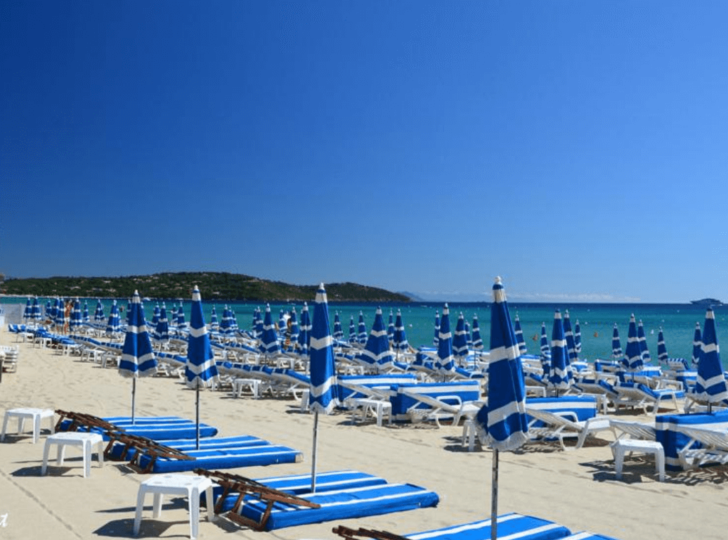 Naaktstrand Plage de Tahiti, Saint Tropez, Frankrijk blootgewoon